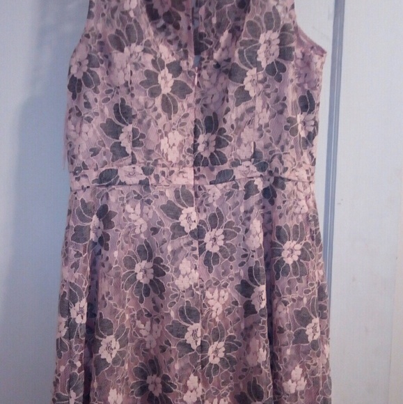 Dress - Picture 2 of 4